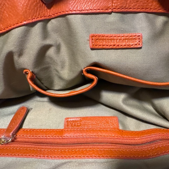 G.I.L.I. Genuine leather Rust Oversized handbag with tassel - Picture 7 of 9